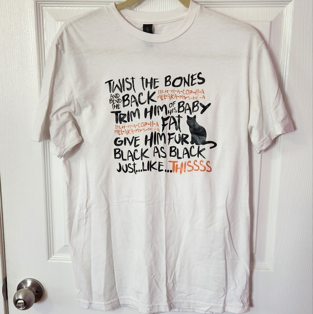Hocus Pocus "Twist the Bones" Quote T-Shirt